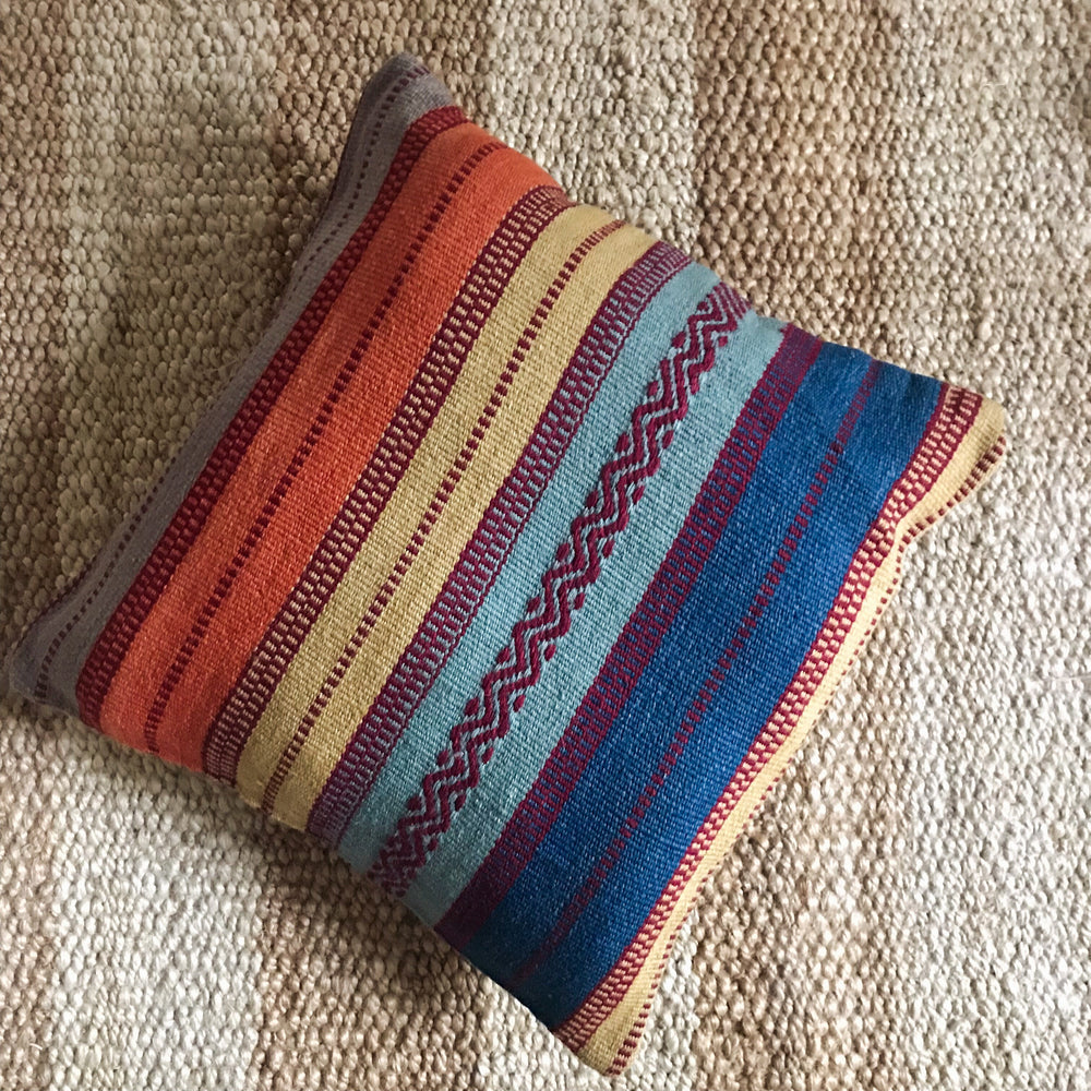Afghan Kilim pillow | Olá Lindeza