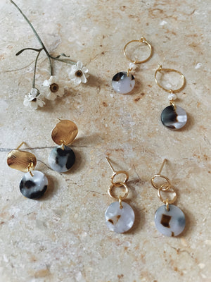 Ivory brown speckled globe ear studs