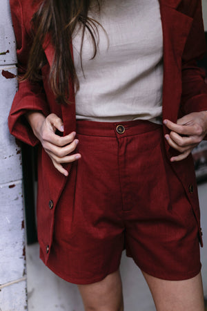 Oversized linen blazer in maroon | Olá Lindeza