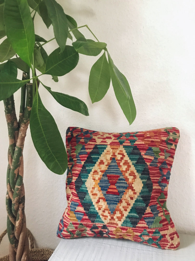 Kilim cushions | Olá Lindeza