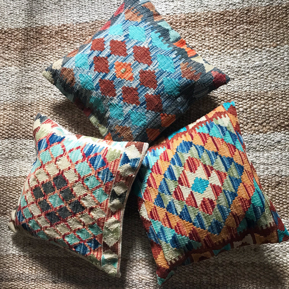 Kilim cushions | Olá Lindeza
