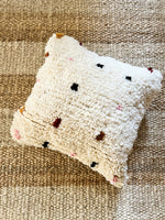 Agerzam Azilal berber pillow - Natural wool and small playful dots - 45 x 45cm