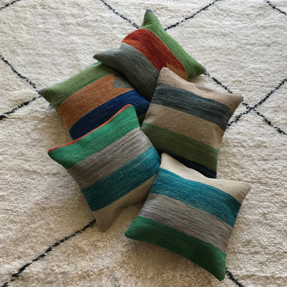 Afghan Kilim pillows | Olá Lindeza