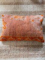 Nour Boujad pillow - Amberglow 40 x 60 cm