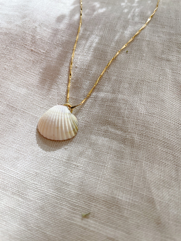 Anixa necklace