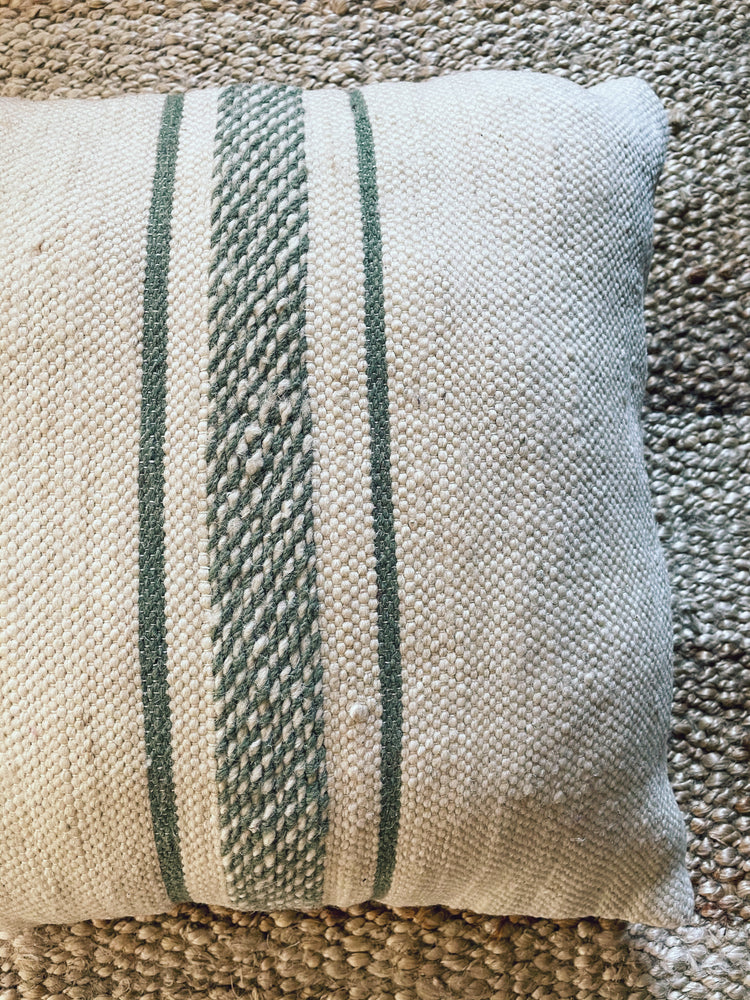 Hadeed flatweave pillow - green 45 x 45cm