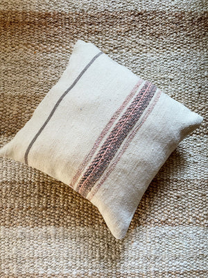 Madi flatweave pillow - pink and brown 45 x 45cm