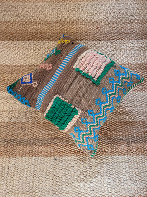 Nazim flatweave pillow with embroidery - 40x40 cm