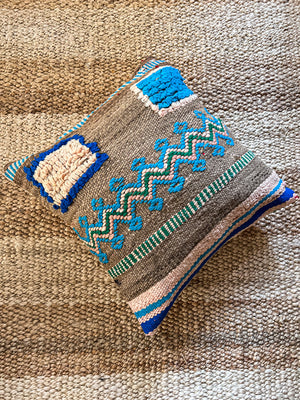 Winitran flatweave pillow with embroidery - 40x40 cm