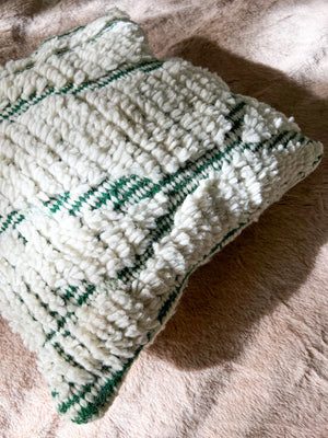 Azilal berber pillow - natural wool and green embroidery - 45 x 45 cm