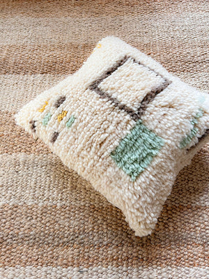 Azilal berber pillow - natural wool and mint green beige - 45 x 45cm