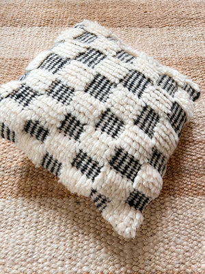 Azilal berber pillow - natural wool and black embroidery - 45 x 45 cm