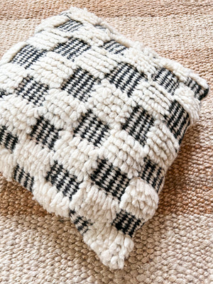 Azilal berber pillow - natural wool and black embroidery - 45 x 45 cm