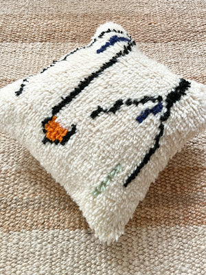 Azilal berber pillow - Natural wool and playful lines - 45 x 45 cm