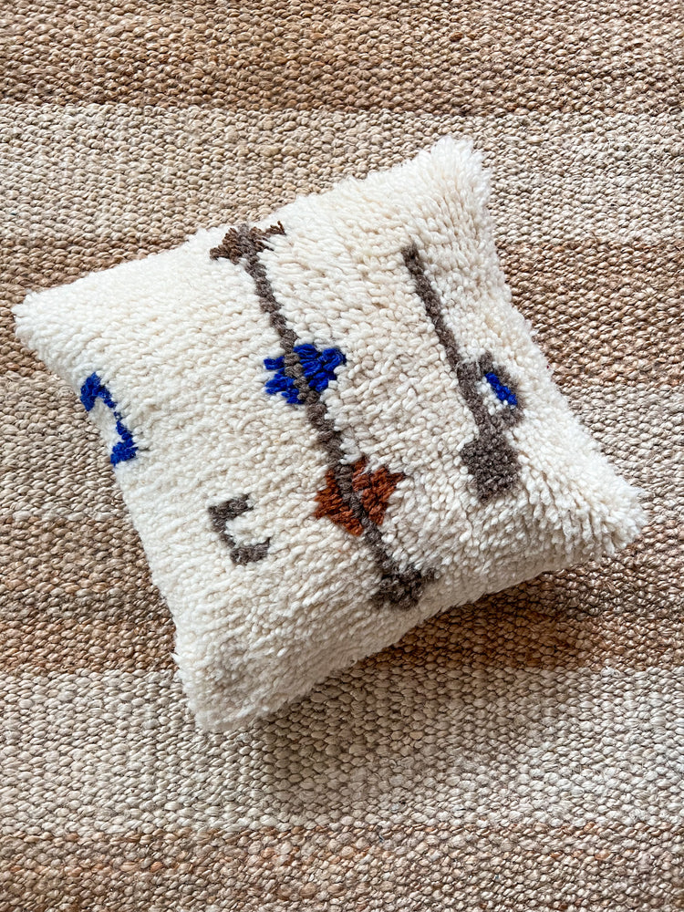 Azilal berber pillow - Natural wool and geometric pattern cobalt blue and brown - 45 x 45 cm