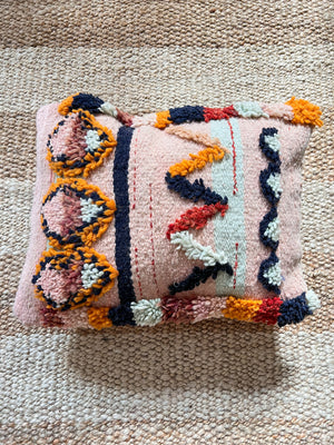 Flatweave pillow natural wool pink with colorful geometry 40 x 45 cm