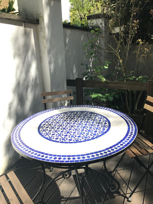 Ivory blue ceramic tile table | Olá Lindeza