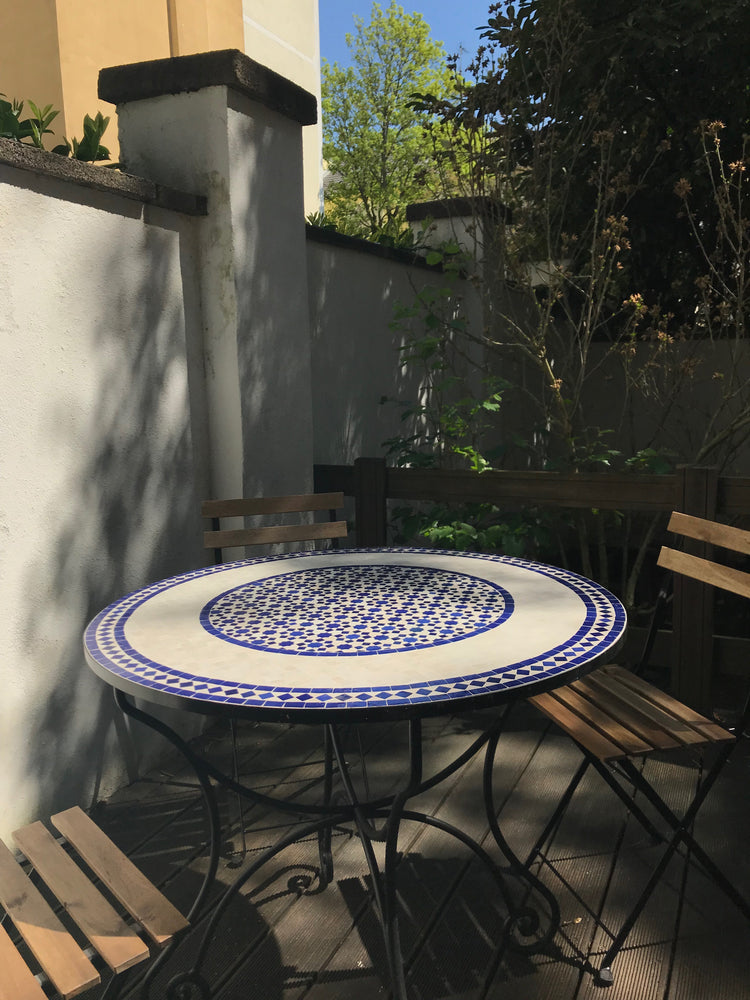 Moroccan mosaic tile table | Olá Lindeza
