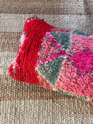 Nadia Boujad pillow - Pink red sage green 40 x 60 cm