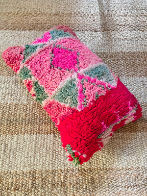 Nadia Boujad pillow - Pink red sage green 40 x 60 cm