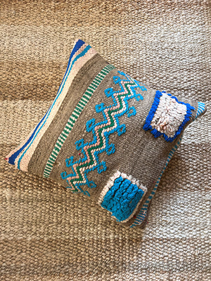 Winitran flatweave pillow with embroidery - 40x40 cm