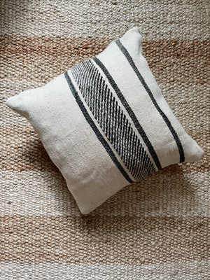 Ziri flatweave pillow - Black 45 x 45cm