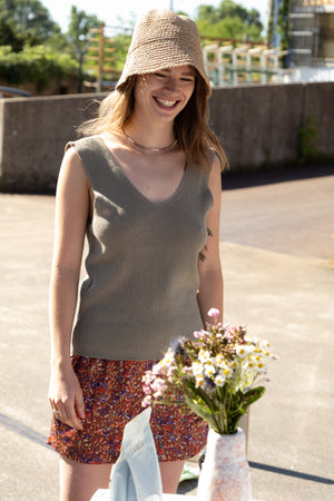 Shorts with pockets - Flowered reddish brown