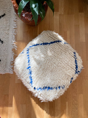 Louna Azilal pouf - organic wool 60 x 60cm