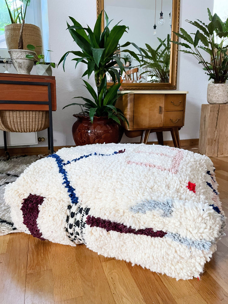 Eihaa Azilal pouf - organic wool 60 x 60cm